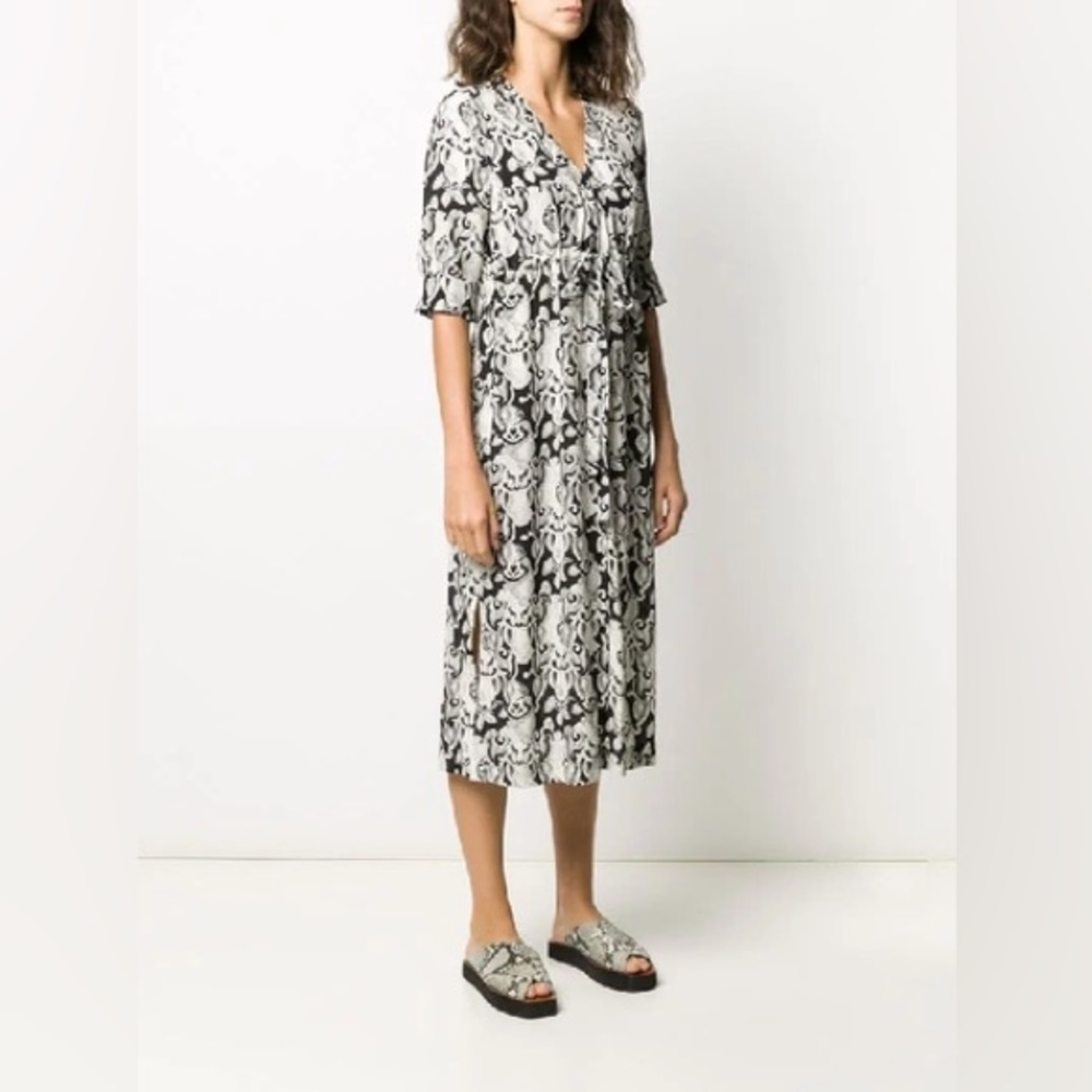 See by Chloe gorgeous silk black & white midi dress. Size 40; medium.